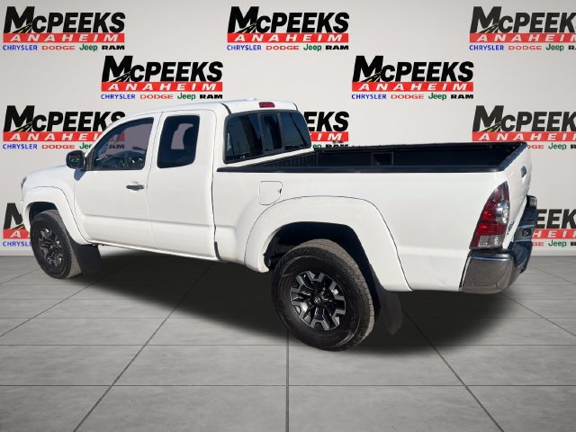 Used 2009 Toyota Tacoma PreRunner w/ SR5 Pkg #2 RWD image 3