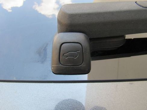 Used 2023 Genesis GV70 2.5T w/ Select Package image 28