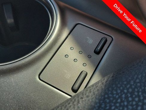 Used 2024 Toyota Camry XSE FWD image 18