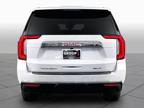 Certified 2023 GMC Yukon XL SLT w/ SLT Premium Package AWD/4WD image 5