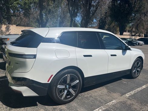 Certified 2023 BMW iX xDrive50 w/ Sport Package AWD/4WD image 5