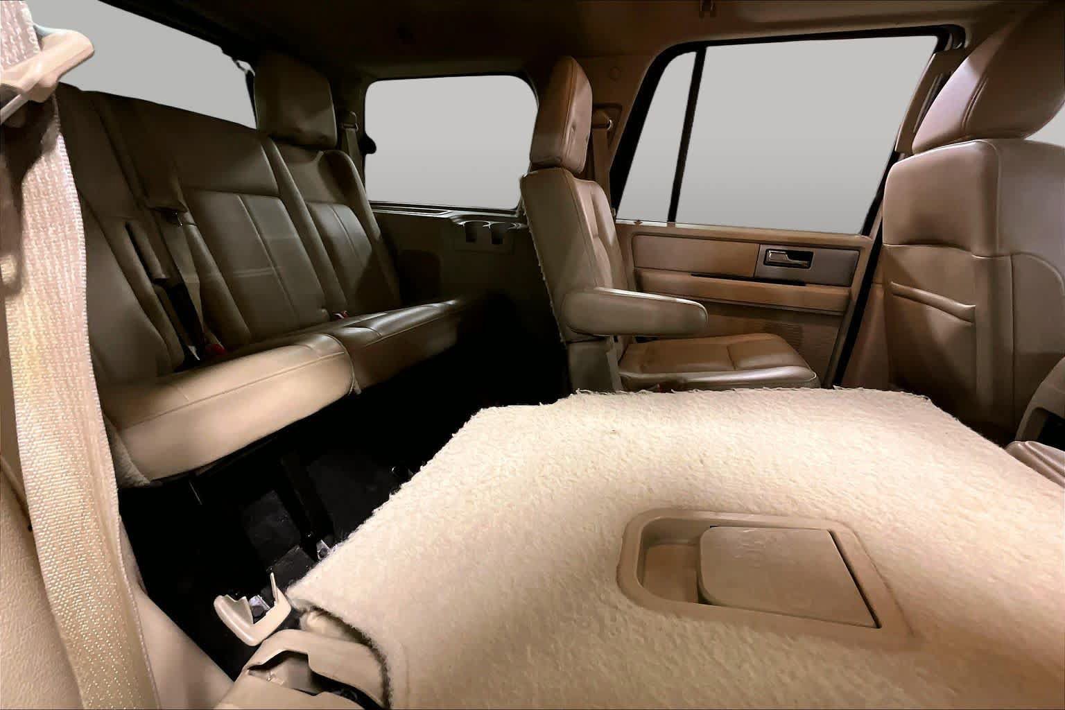 Used 2015 Ford Expedition Limited w/ Equipment Group 301A RWD image 20