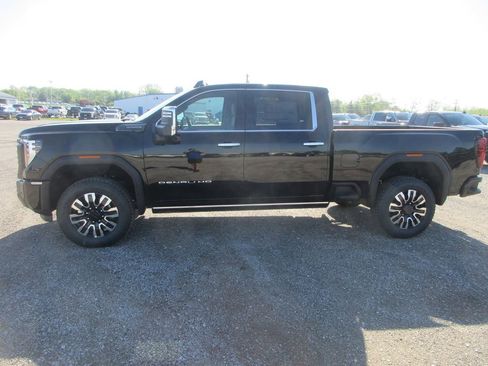 New 2026 GMC Sierra 3500 Denali Ultimate image 9