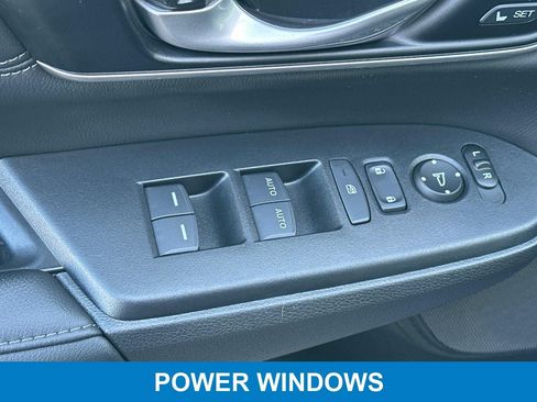Used 2022 Honda CR-V EX-L image 11