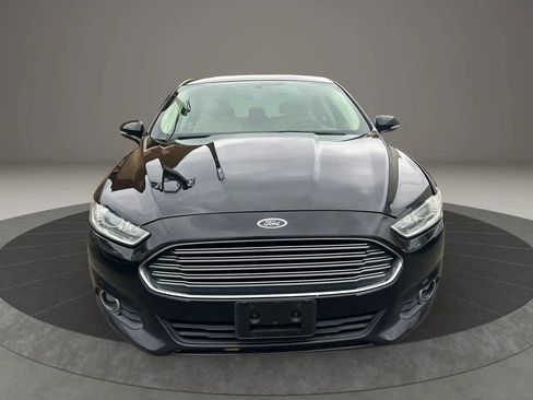 Used 2016 Ford Fusion Energi SE image 2