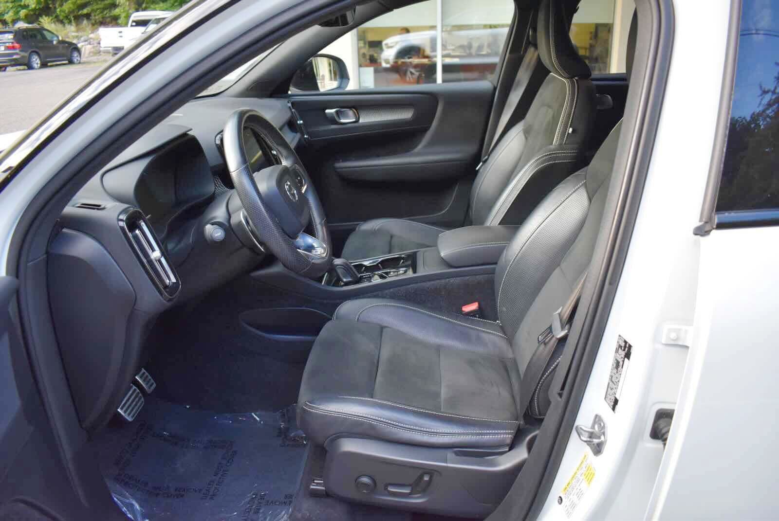 Used 2019 Volvo XC40 T5 R-Design AWD/4WD image 10