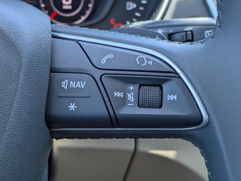 Used 2018 Audi Q5 2.0T Premium image 27