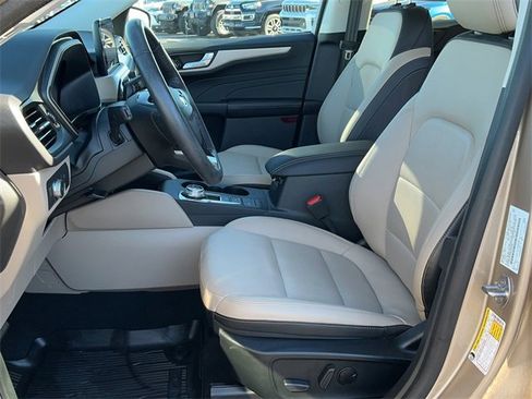 Used 2021 Ford Escape SEL w/ Technology Package image 13