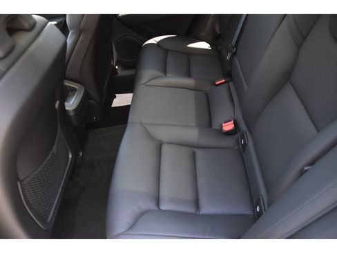 Used 2023 Volvo XC60 B5 Plus w/ Climate Package AWD/4WD image 16