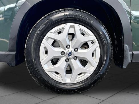 Used 2022 Subaru Forester AWD/4WD image 11