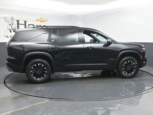 New 2026 Chevrolet Traverse Z71 w/ Enhanced Driving Package AWD/4WD image 16