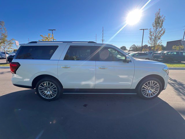 Used 2023 Ford Expedition Max Limited AWD/4WD image 4