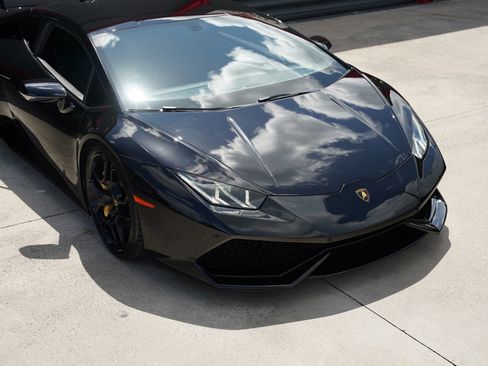 Used 2016 Lamborghini Huracan LP 610-4 AWD/4WD image 8