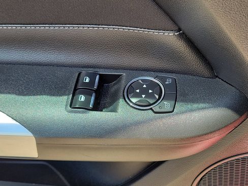Used 2016 Ford Mustang Coupe RWD image 18