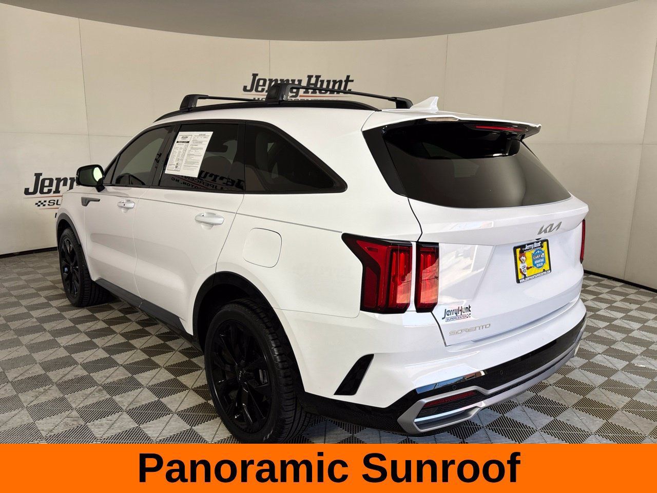 Used 2023 Kia Sorento SX FWD image 9