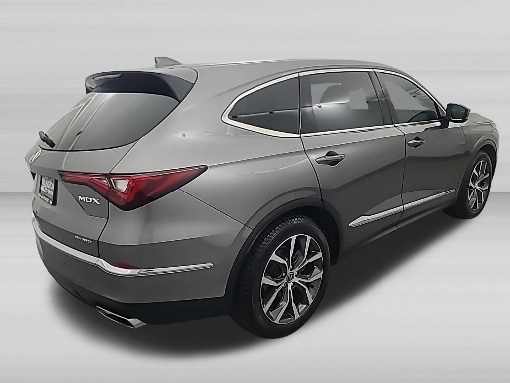Used 2022 Acura MDX w/ Technology Package AWD/4WD image 4