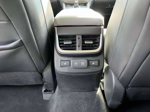 Used 2022 Subaru Outback Limited AWD/4WD image 4