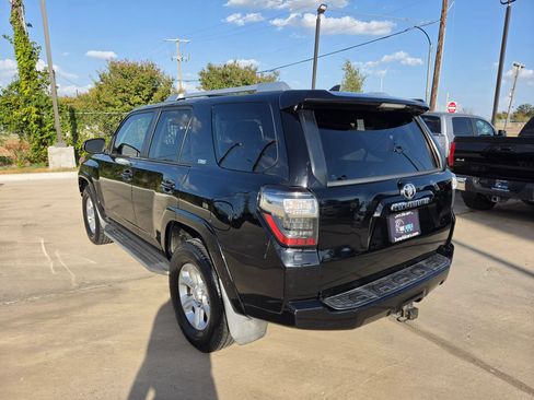 Used 2016 Toyota 4Runner SR5 Premium AWD/4WD image 5
