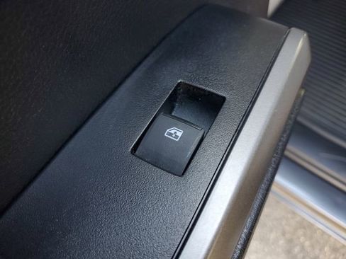 Used 2022 Toyota Tacoma SR5 image 18