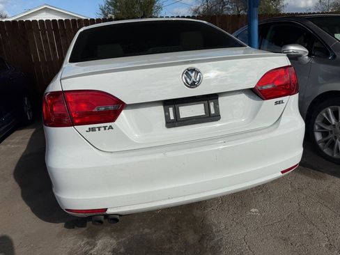 Used 2014 Volkswagen Jetta SEL image 3