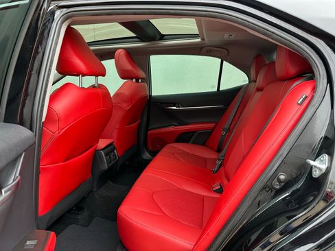 Used 2022 Toyota Camry XSE image 19