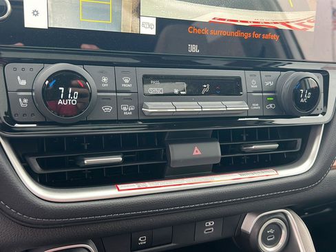 New 2026 Toyota Grand Highlander Limited image 30