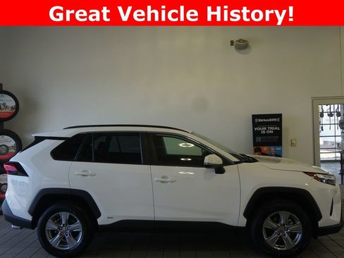 Certified 2025 Toyota RAV4 XLE AWD/4WD image 2