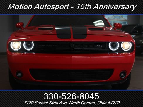 Used 2016 Dodge Challenger R/T w/ Blacktop Package image 41