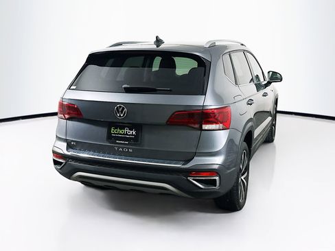 Used 2023 Volkswagen Taos SE image 9