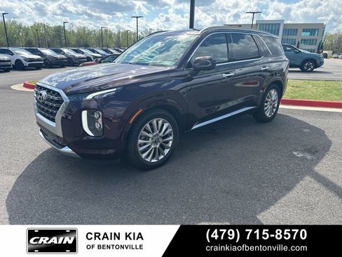 Used 2020 Hyundai Palisade Limited FWD image 2