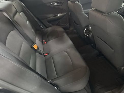 Used 2017 Chevrolet Malibu LT FWD image 17
