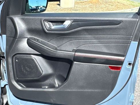 Used 2025 Ford Escape ST-Line image 14