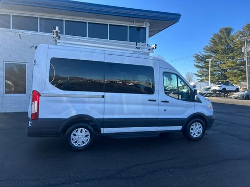 Used 2019 Ford Transit 150 XLT image 2