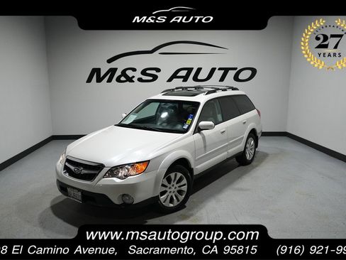 Used 2009 Subaru Outback 2.5i Limited image 1