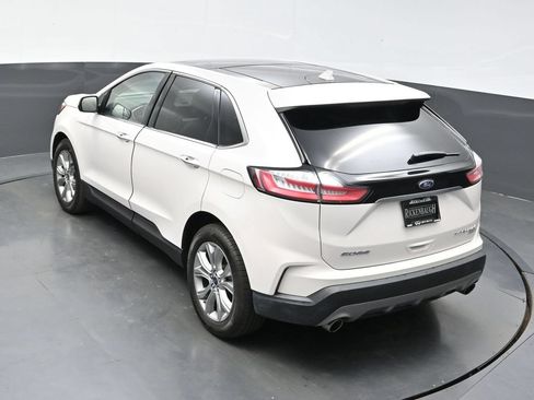 Used 2019 Ford Edge Titanium w/ Cold Weather Package AWD/4WD image 39