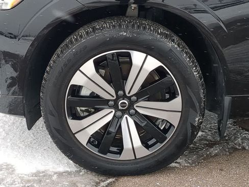 Certified 2025 Volvo XC60 T8 Core w/ Protection Package Premier image 13