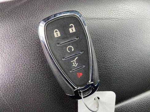 Certified 2023 Chevrolet Traverse LT w/ LPO, Floor Liner Package image 23