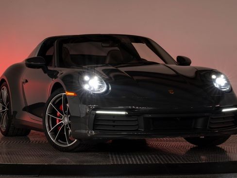 Used 2022 Porsche 911 Targa 4S image 37