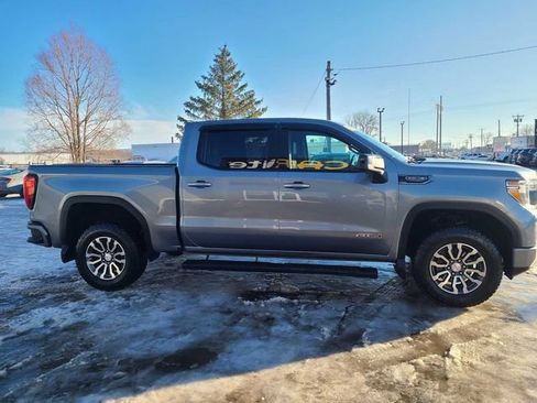 Used 2021 GMC Sierra 1500 AT4 w/ Off-Road Performance Package image 5