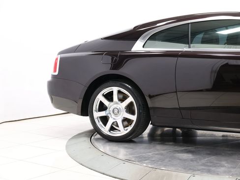 Used 2015 Rolls-Royce Wraith RWD image 90