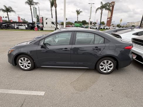 Used 2026 Toyota Corolla LE FWD image 2