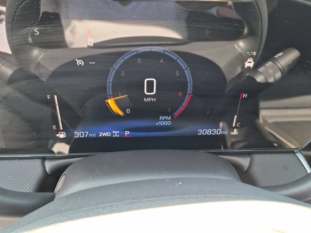 Used 2025 Chevrolet TrailBlazer LT AWD/4WD image 15