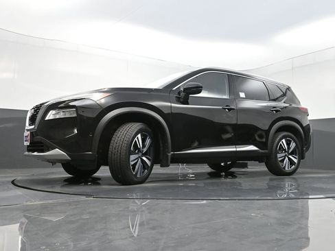 Used 2022 Nissan Rogue Platinum w/ Head-Up Display Package image 31