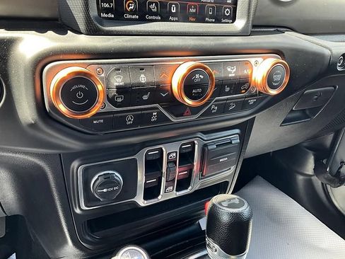 Used 2021 Jeep Wrangler Unlimited Sport AWD/4WD image 21