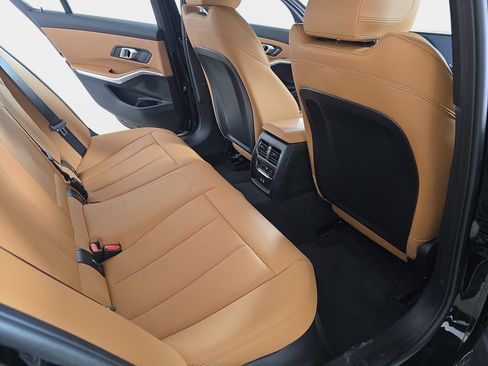 Used 2025 BMW 330i xDrive Sedan w/ Premium Package image 12