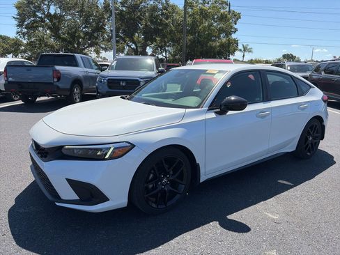 Certified 2022 Honda Civic Sport image 3
