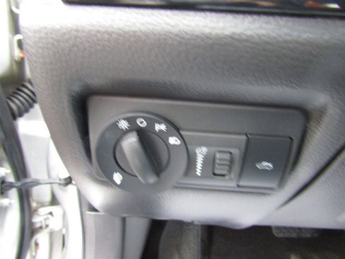 Used 2009 Ford Fusion SEL image 28