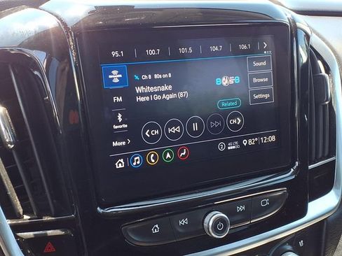 Used 2020 Chevrolet Traverse High Country FWD image 11