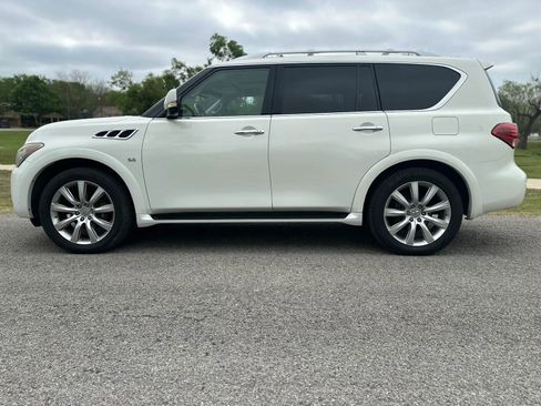 Used 2014 INFINITI QX80 4WD w/ Deluxe Touring Package image 8