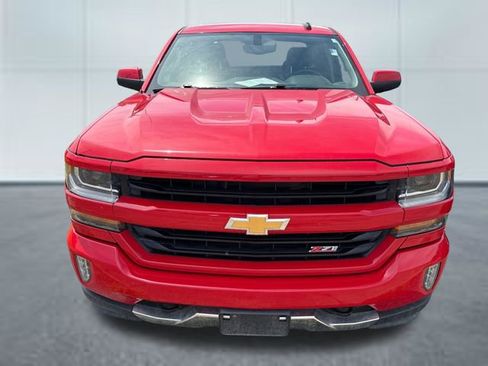 Used 2018 Chevrolet Silverado 1500 LT w/ All Star Edition AWD/4WD image 6